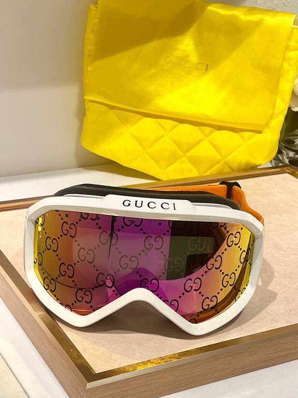 Gucci Sunglasses 75